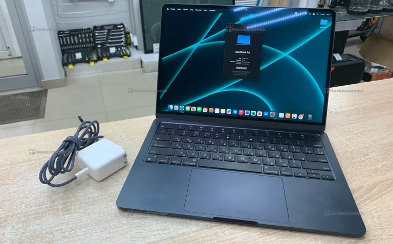 MacBook Air 2022 M2 13.6”