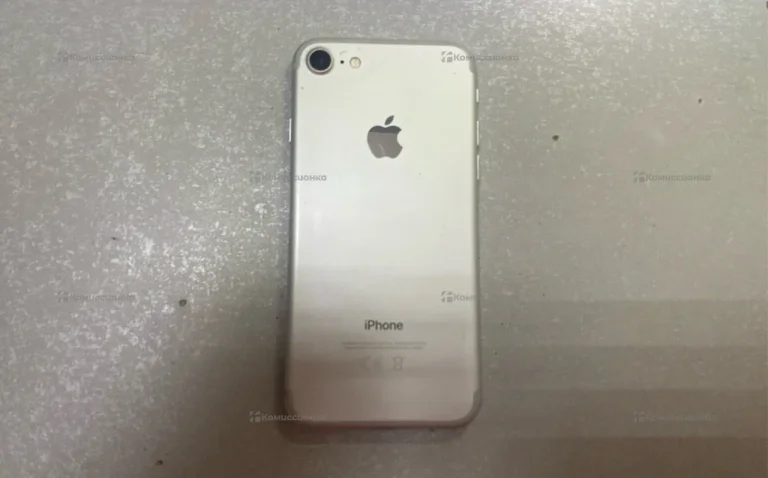 Apple iPhone 7 2/32 ГБ