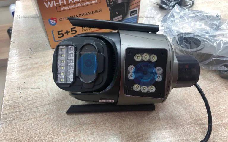 Уличная поворотная Wi-Fi камера видеонаблюдения U-