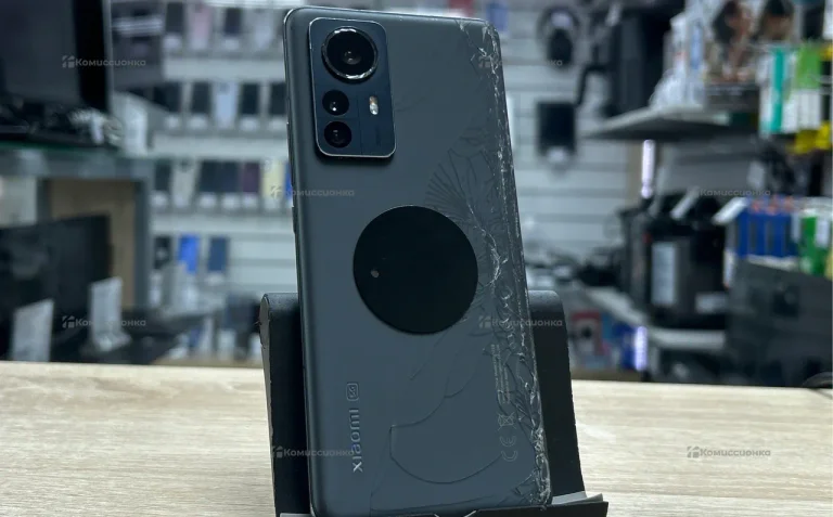 Xiaomi 12 Pro 12/256Gb