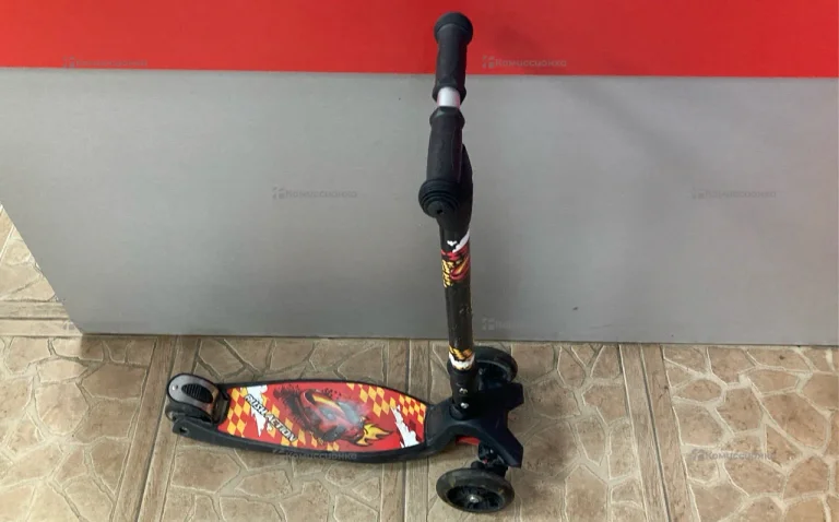 Детский самокат Rush Action