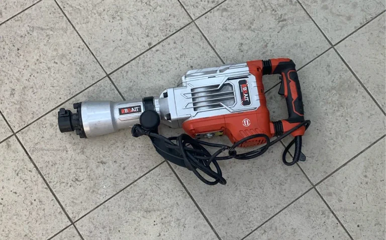 Молоток отбойный BRAIT DH107DPRО