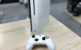 Купить Приставка Microsof Xbox One S 1Tb б/у , в Екатеринбург Цена:13990рублей