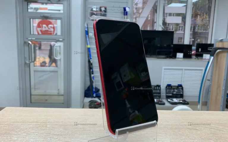 Apple iPhone 11 4/64 ГБ