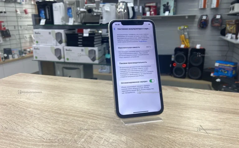 Apple iPhone 11 4/128 ГБ