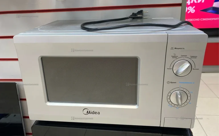 Микроволновая печь Midea MM720CPI-S