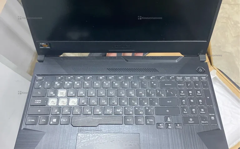 Ноутбук  Asus x550c