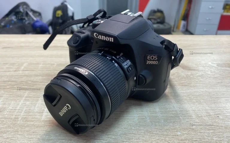 Фотоаппарат Canon EOS 2000D