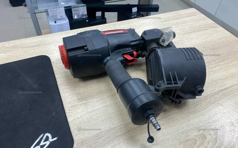 Пневматический забивнойпистолет mcn90