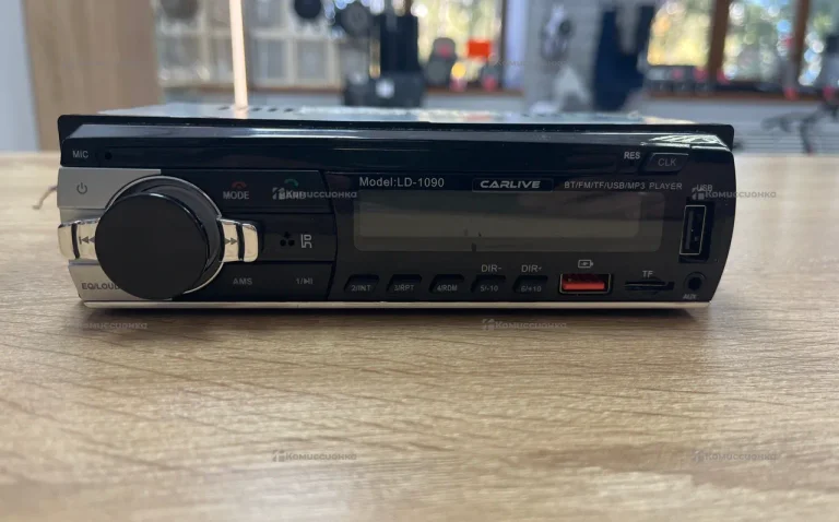 Автомагнитола  Carlive LD-1090