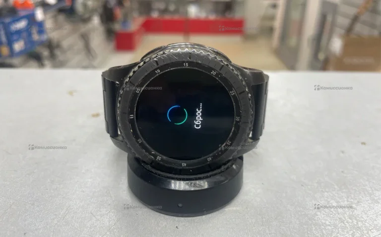 Часы  Samsung gear 3