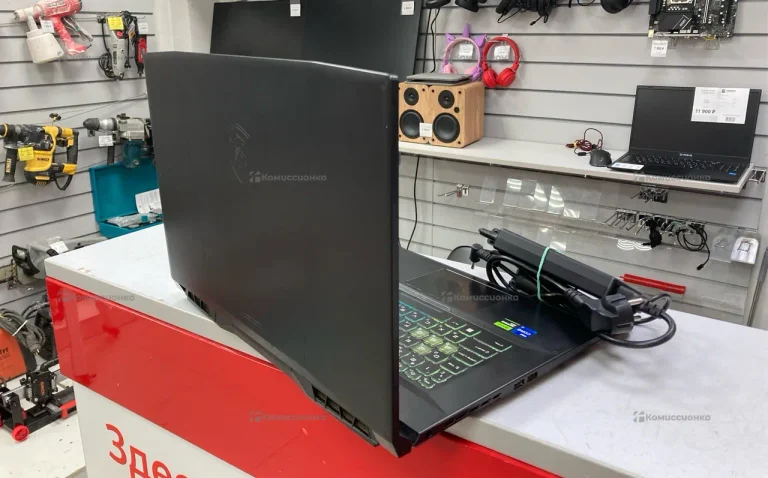 Ноутбук MSI KATANA 17 RTX 4060 i7