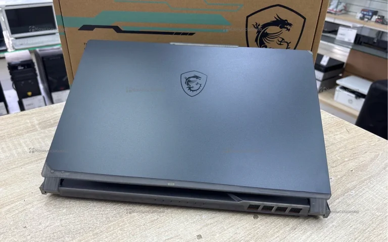 Ноутбук MSI Cyborg 15 AI A1V