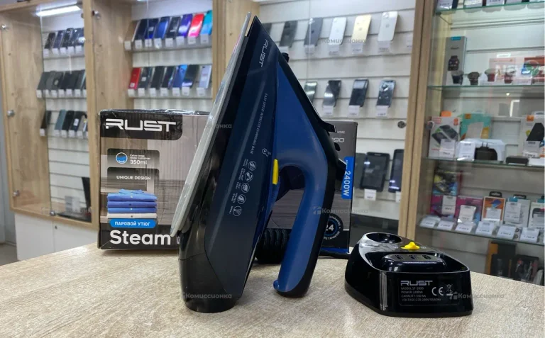 Утюг Rust ST2090