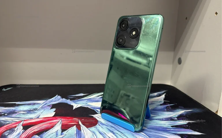 Tecno Spark 10C 4/64 ГБ