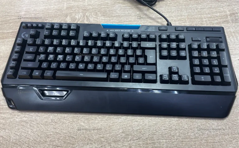 Клавиатура Logitech G910