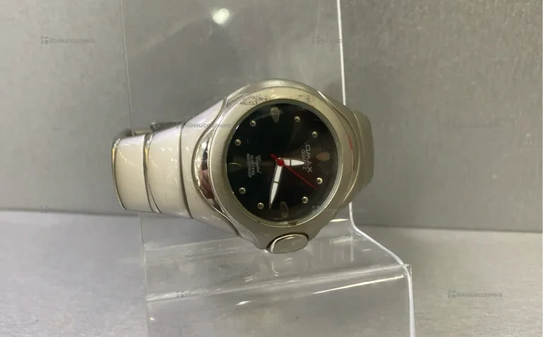 Часы Qmax Quartz