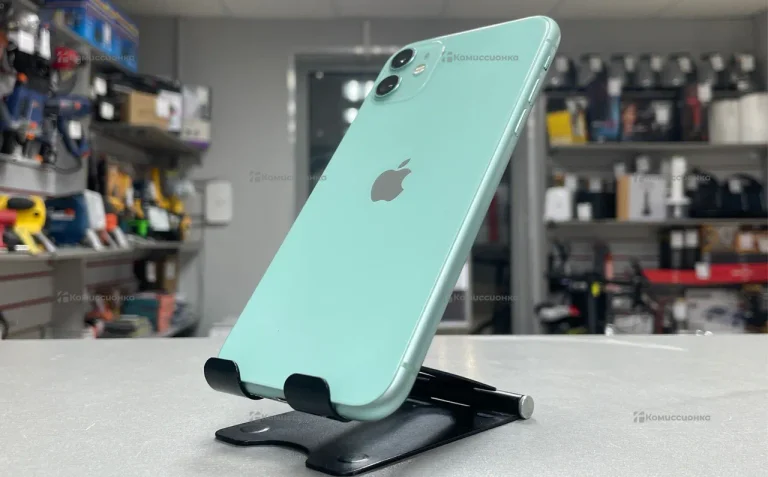Apple iPhone 11 4/128 ГБ