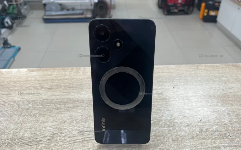 Infinix Hot 30i 4/64 ГБ