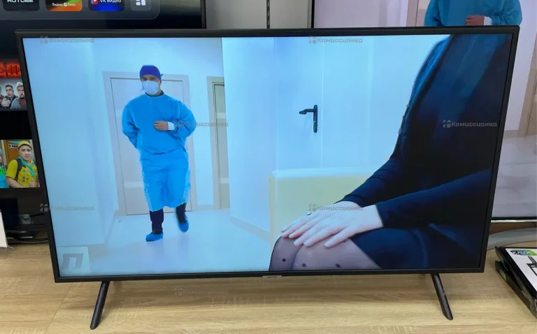 Телевизор Samsung UE43RU7170U