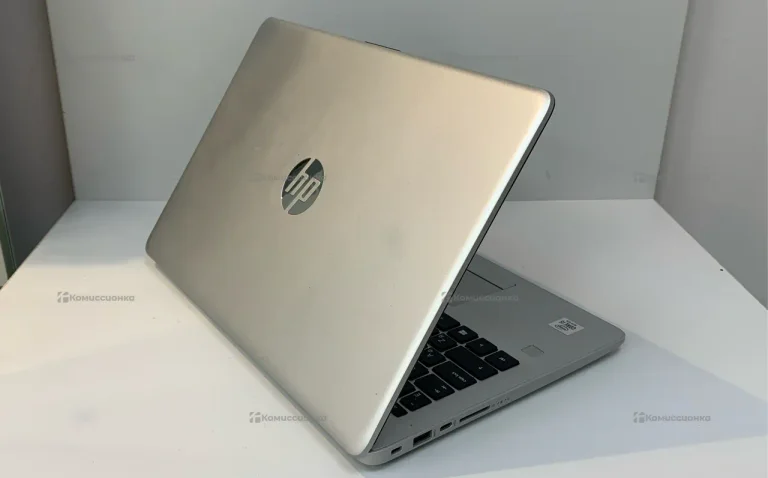Ноутбук  HP 348 G7