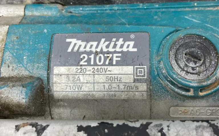 Ленточная пила makita 2107FK