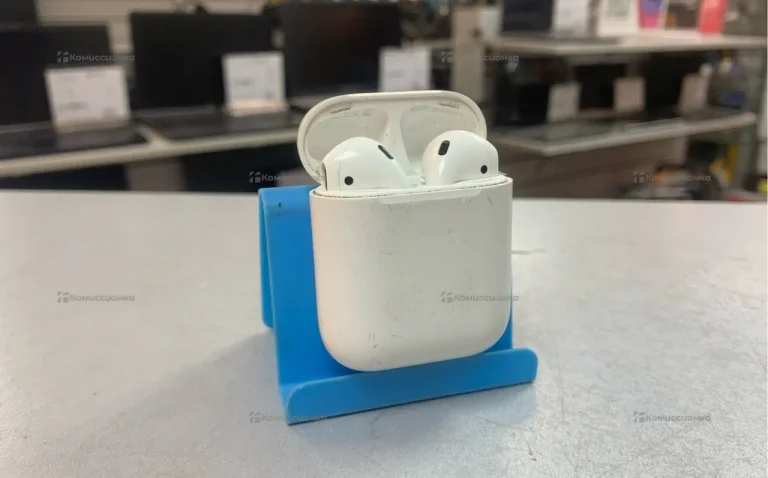 Наушники AirPods