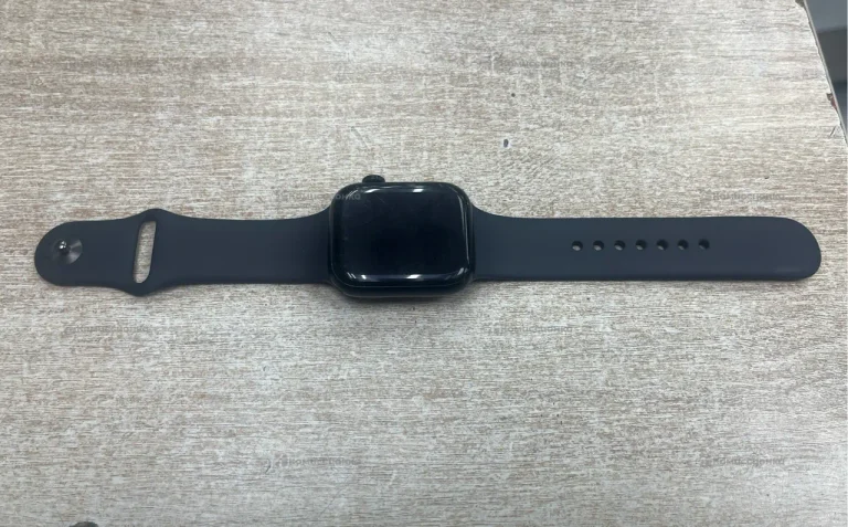 Часы  Apple Watch 8 45 mm