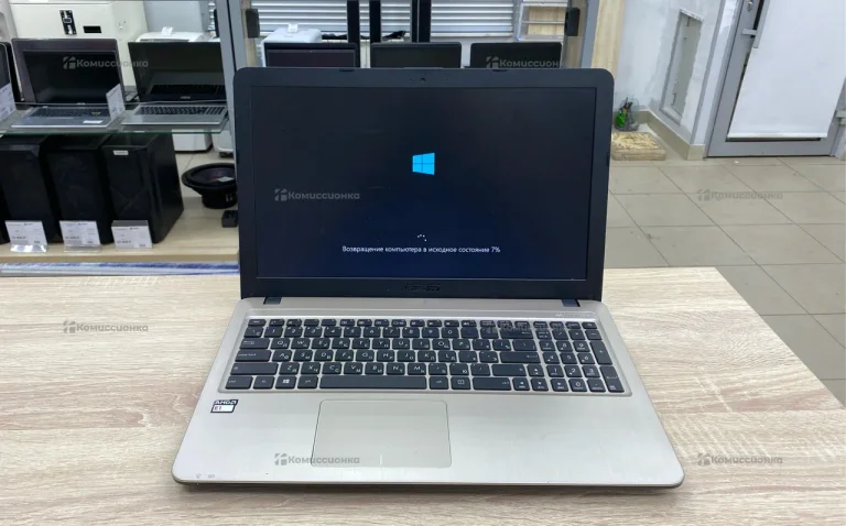 Ноутбук  Asus X540Y-X0534D
