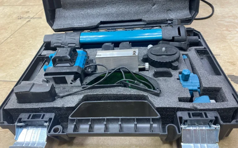 лазерный уровень Makita реплика 4d