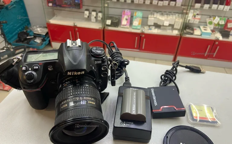 Фотоаппарат  Nikon D300