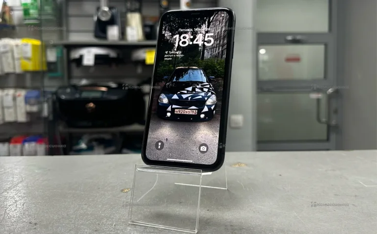 Apple iPhone 11 4/128 ГБ