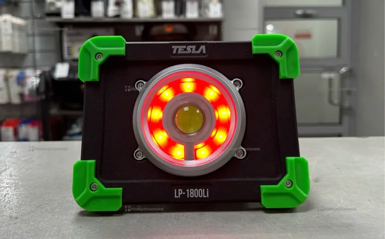 Прожектор tesla lp-1800li