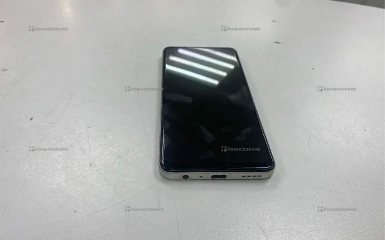 Realme 10 4/128 ГБ