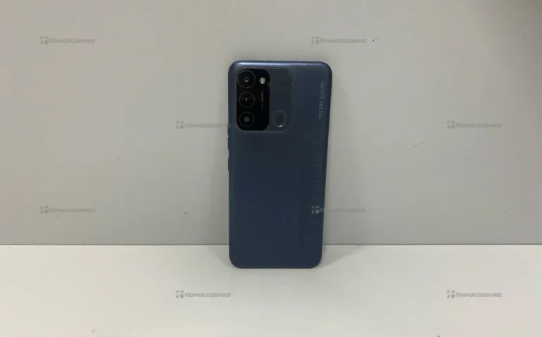 Tecno Spark 8C 4/64 ГБ
