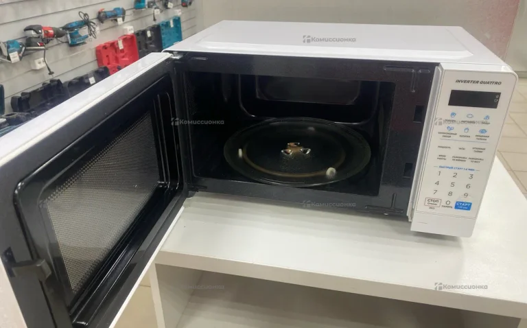 Микроволновая печь Midea EM719M2Z-W