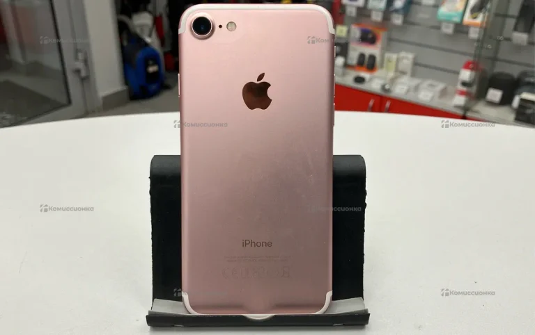 Apple iPhone 7 4/64 ГБ