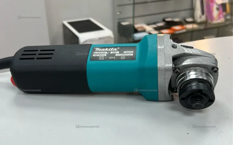 УШМ Makita 9558 HN