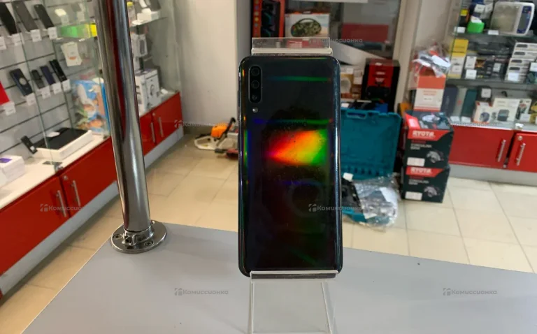 Samsung Galaxy A50 4/64 ГБ