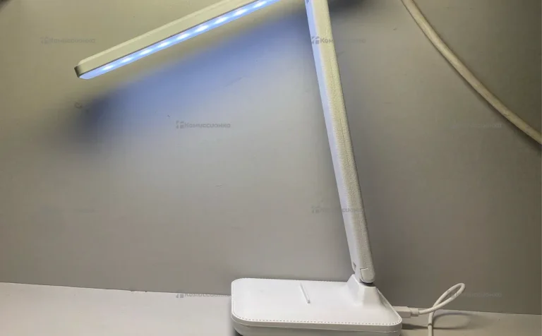 Настольная led лампа