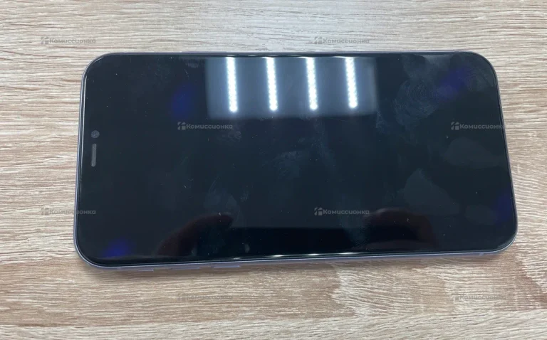 Apple iPhone 11 4/128 ГБ