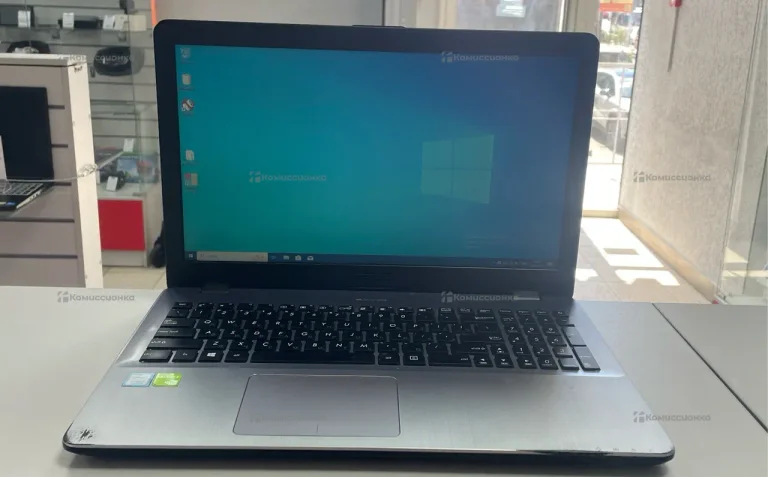 Ноутбук Asus X542UN