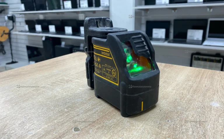 Лазерный уровень DeWALT DW088CG