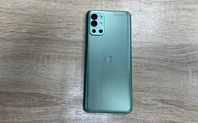 OnePlus 9R 8/256 ГБ
