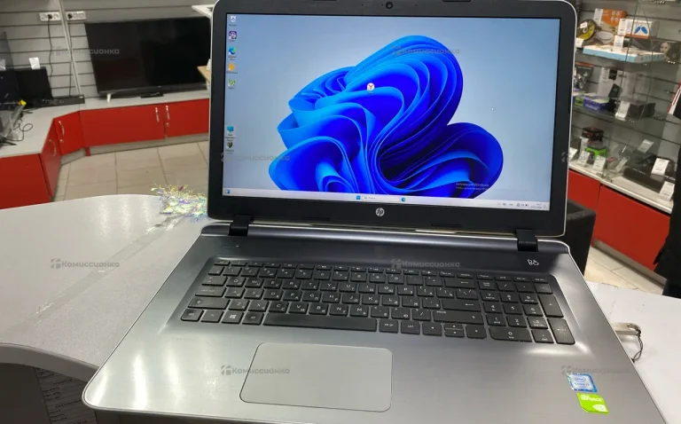 Ноутбук  HP 17