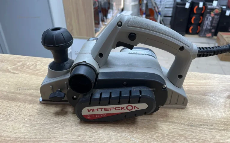 Электрорубанок Интерскол Р-82/650