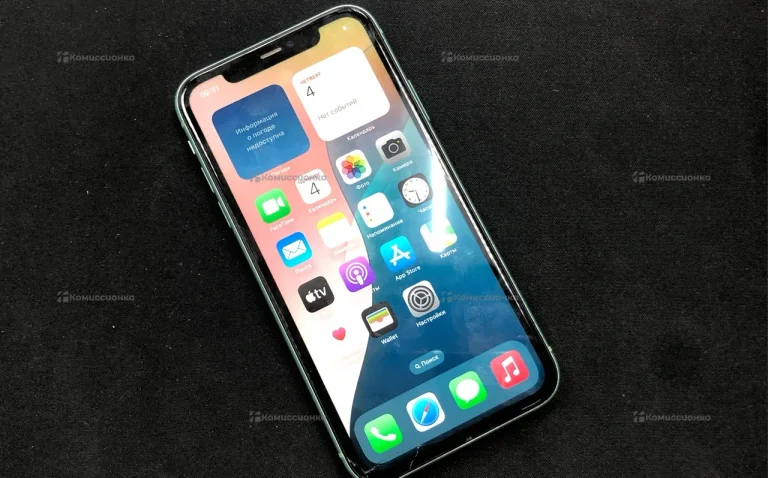 Apple iPhone 11 4/64 ГБ