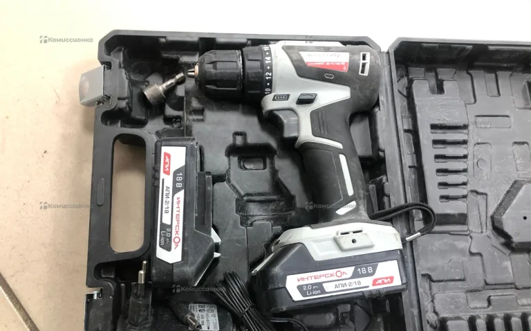 Дрель- шуроповерт Интерскол Да 10/18В