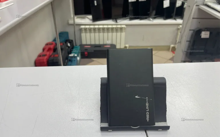 Power Bank  red line