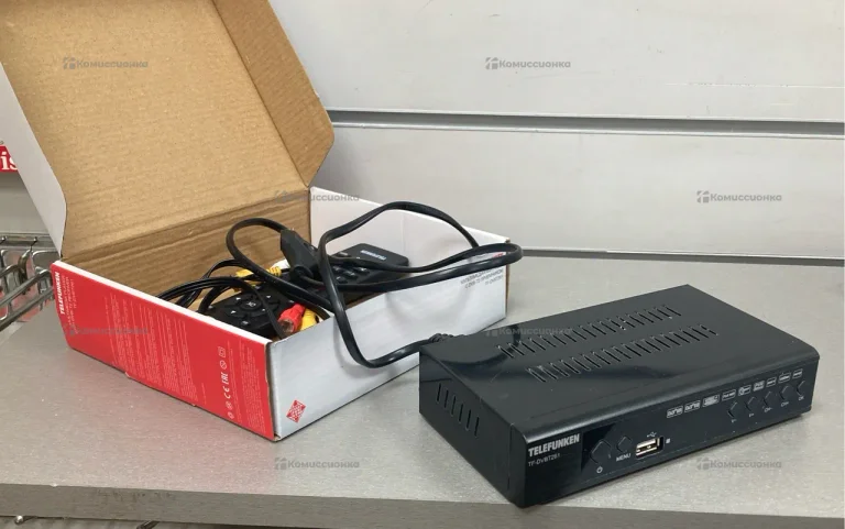 Цифровая ТВ приставка  Telefunken TF-DVBT261